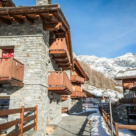 Maison Carrel Elegant 1